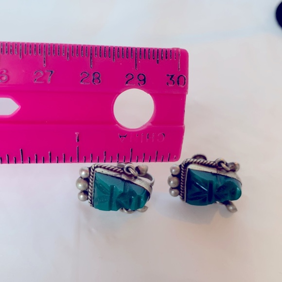 Mayan sterling carved mask vintage screw back earrings - Picture 6 of 6